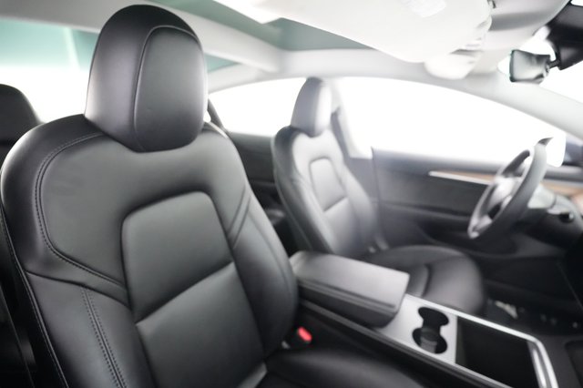 2023 Tesla Model 3 — photo 18 of 24
