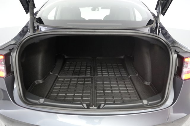 2023 Tesla Model 3 — photo 6 of 24