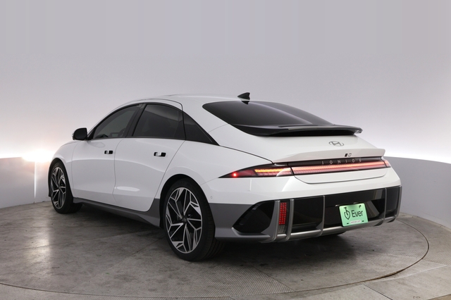 2023 Hyundai IONIQ 6