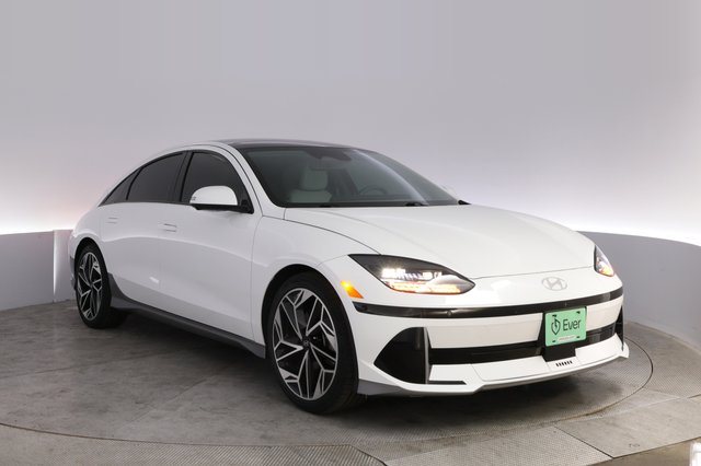 2023 Hyundai IONIQ 6 — photo 10 of 21