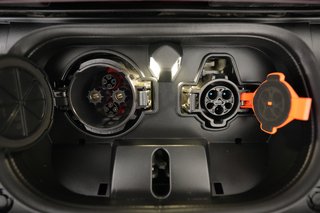2024 Nissan LEAF — photo 8 of 23