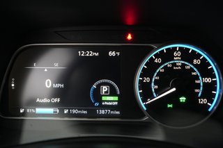 2024 Nissan LEAF — photo 5 of 23