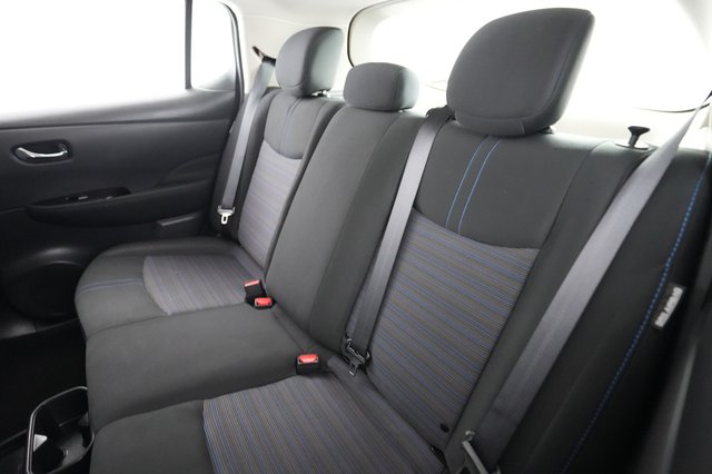 2024 Nissan LEAF — photo 19 of 23
