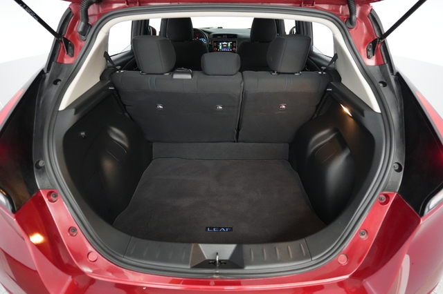 2024 Nissan LEAF