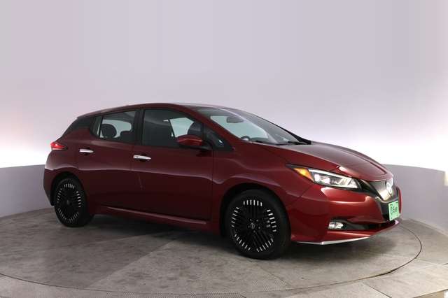 2024 Nissan LEAF