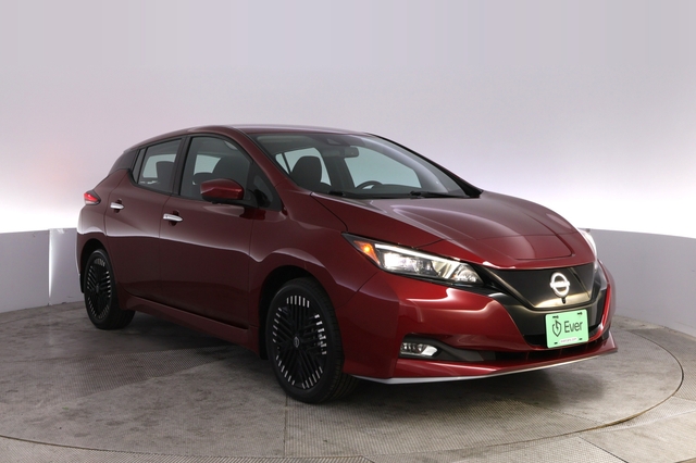 2024 Nissan LEAF