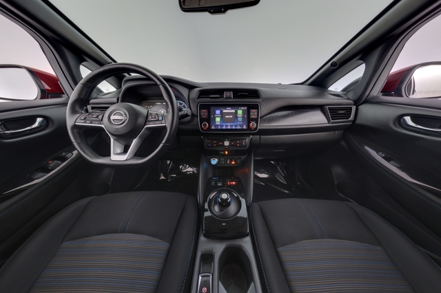 2024 Nissan LEAF