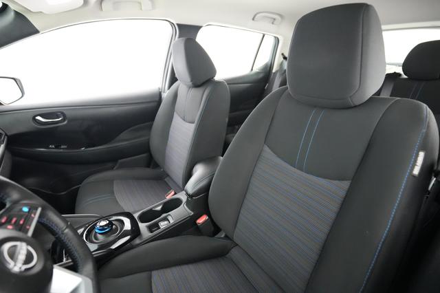 2024 Nissan LEAF