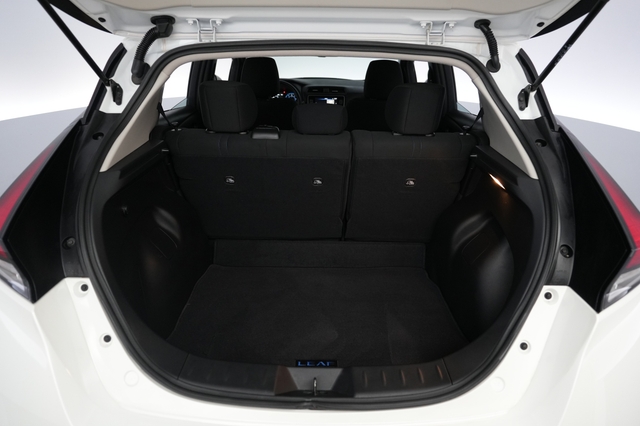 2024 Nissan LEAF