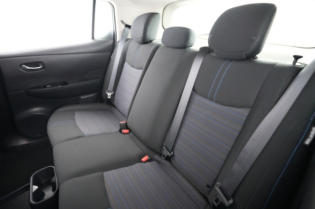 2024 Nissan LEAF