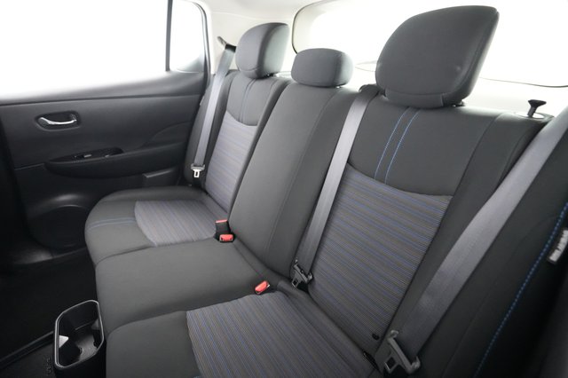 2024 Nissan LEAF — photo 19 of 24