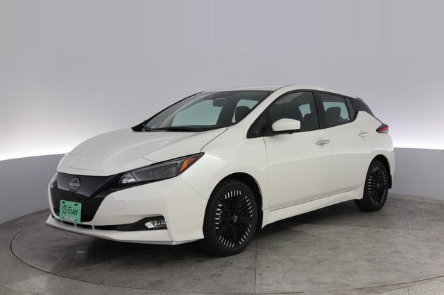 2024 Nissan LEAF