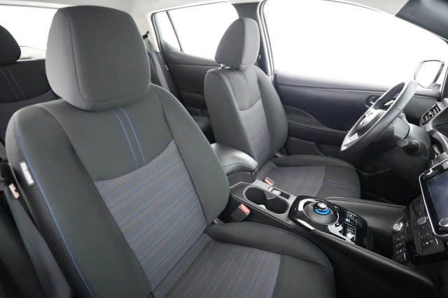 2024 Nissan LEAF