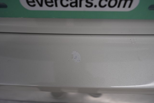2024 Nissan LEAF — photo 21 of 24