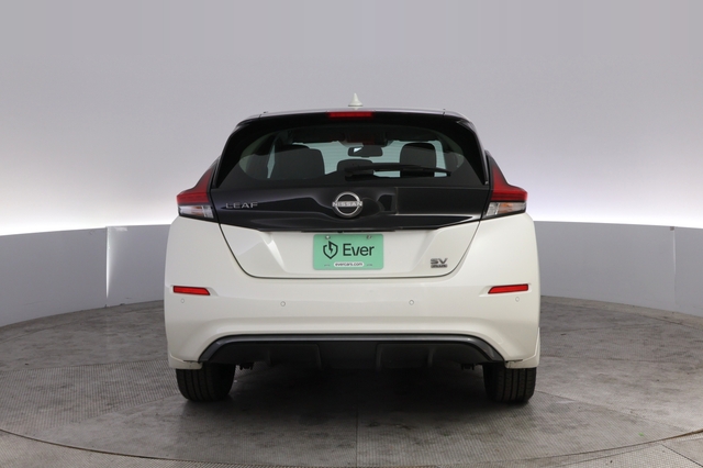 2024 Nissan LEAF