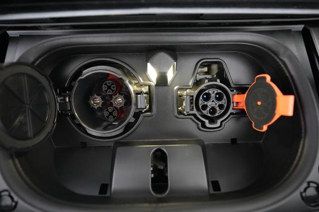 2024 Nissan LEAF