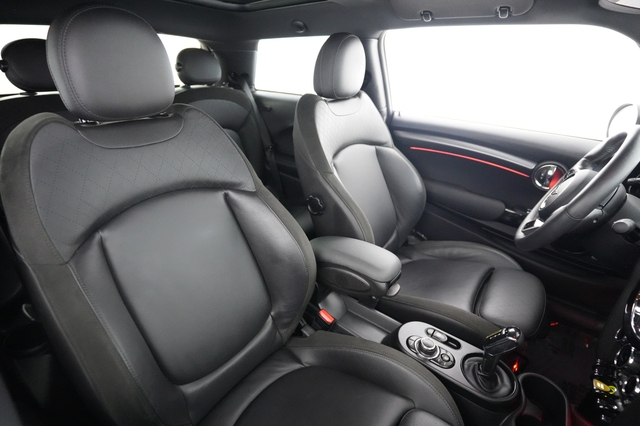 2024 MINI Cooper SE