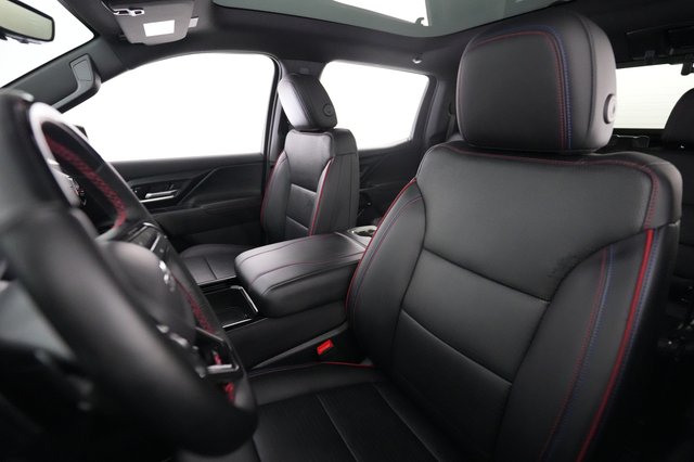 2025 Chevrolet Silverado EV — photo 3 of 16