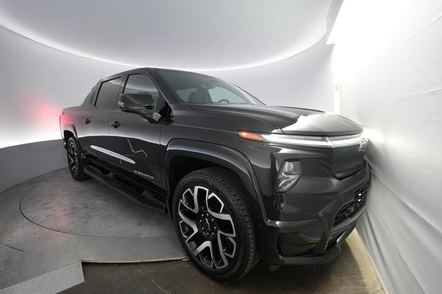 2025 Chevrolet Silverado EV