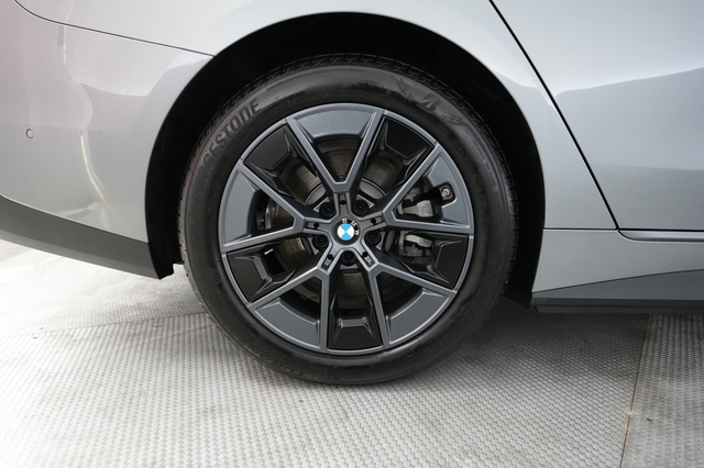 2025 BMW i4