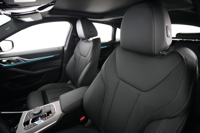 2025 BMW i4