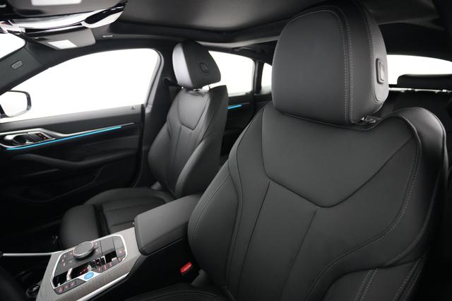 2025 BMW i4