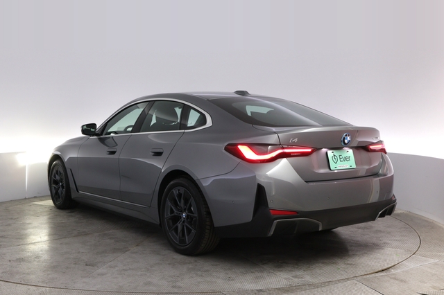 2025 BMW i4
