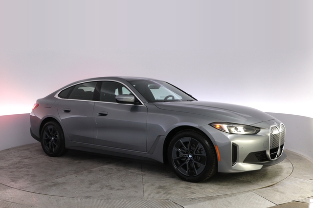2025 BMW i4