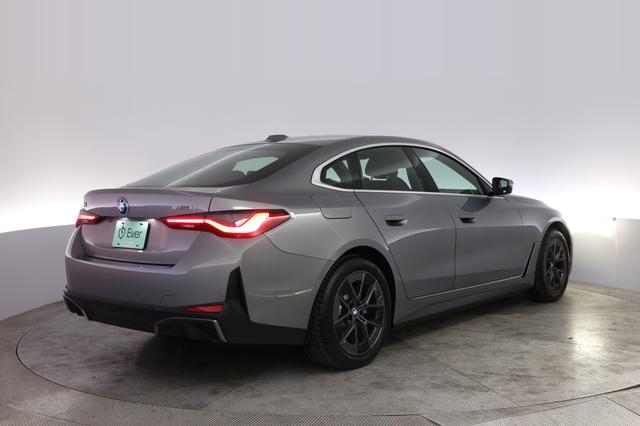 2025 BMW i4