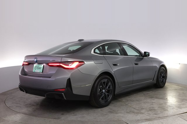 2025 BMW i4 — photo 2 of 23