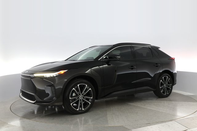 2023 Toyota bZ4X — photo 12 of 30