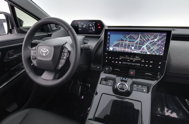 2023 Toyota bZ4X — photo 3 of 30