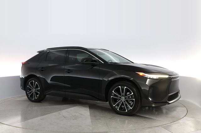 2023 Toyota bZ4X — photo 8 of 30