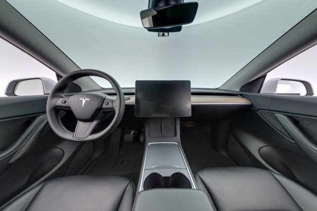2022 Tesla Model Y — photo 19 of 22