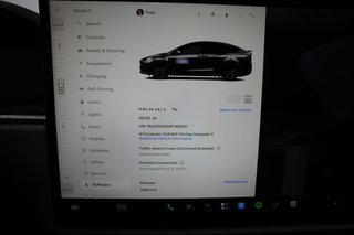 2022 Tesla Model X — photo 5 of 23