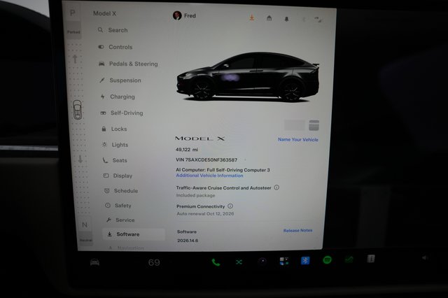 2022 Tesla Model X — photo 5 of 21