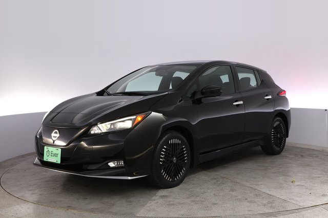 2024 Nissan LEAF — VIN 1N4CZ1CV8RC556820