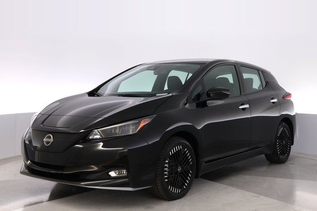 2024 Nissan LEAF — VIN 1N4CZ1CV8RC556820