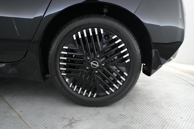 2024 Nissan LEAF
