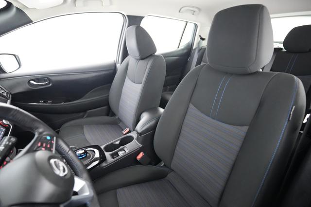 2024 Nissan LEAF