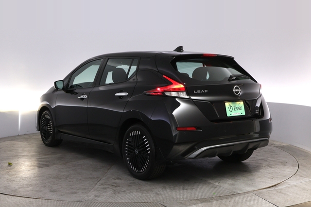 2024 Nissan LEAF