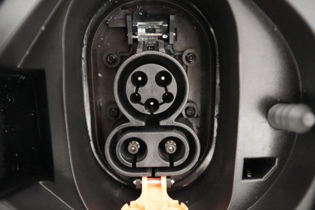2022 Chevrolet Bolt EUV — photo 8 of 23