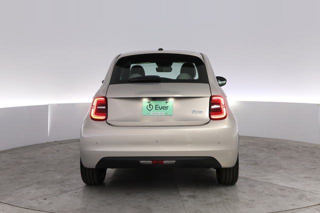 2025 Fiat 500e