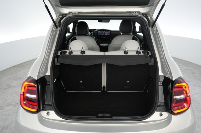2025 Fiat 500e