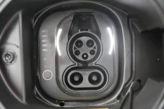 2025 Fiat 500e — photo 8 of 20