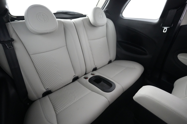 2025 Fiat 500e