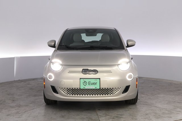 2025 Fiat 500e — photo 9 of 20