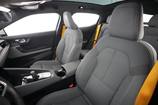 2022 Polestar 2 — photo 3 of 22