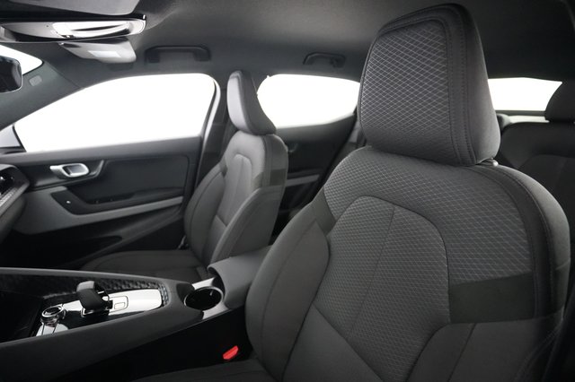 2023 Polestar 2 — photo 3 of 23