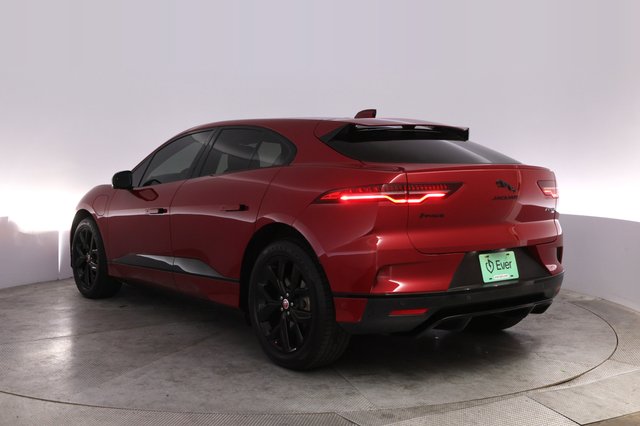 2022 Jaguar I-Pace — photo 13 of 24